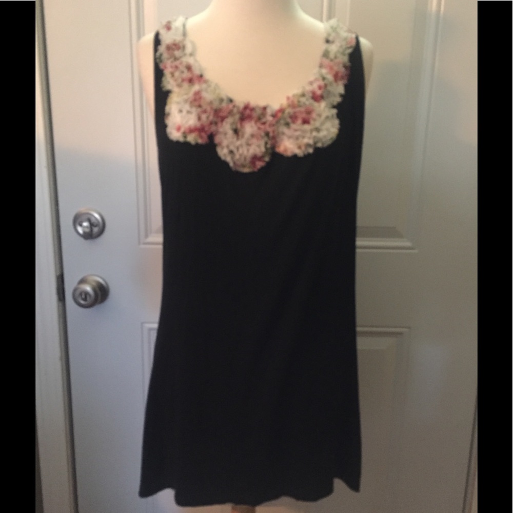 Copper Key Ladies Top Shirt. Size Medium